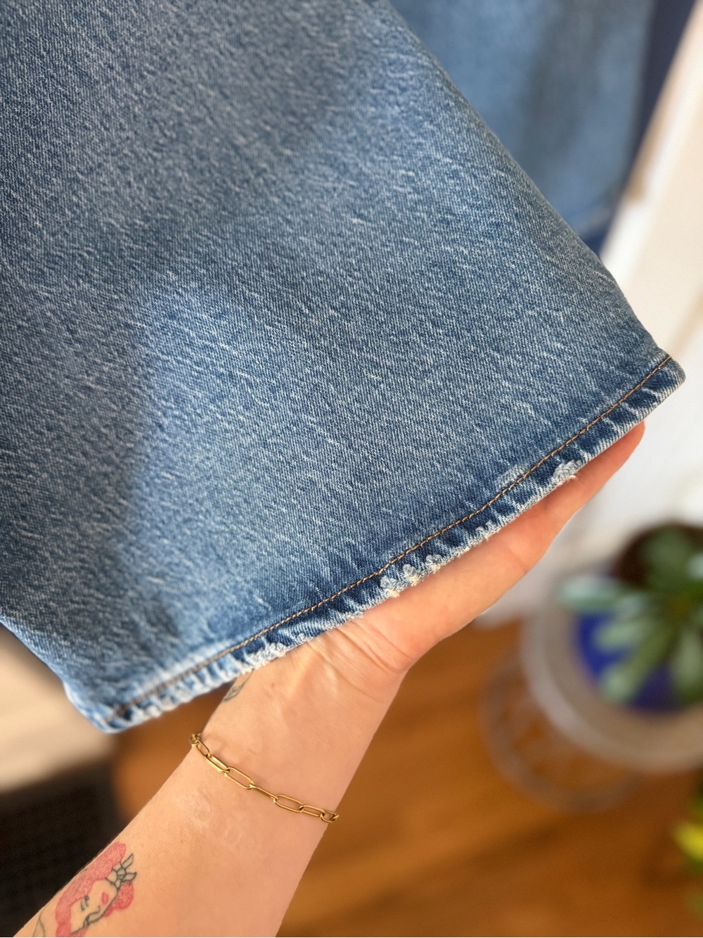 Levi's Ribcage Bell Jeans - Picture 7 of 9
